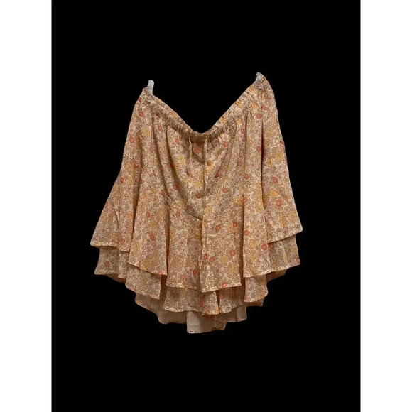 FLIRTY AND FLORAL FLARING SIHLOUETTE SHAPED SKIRT - Picture 1 of 6
